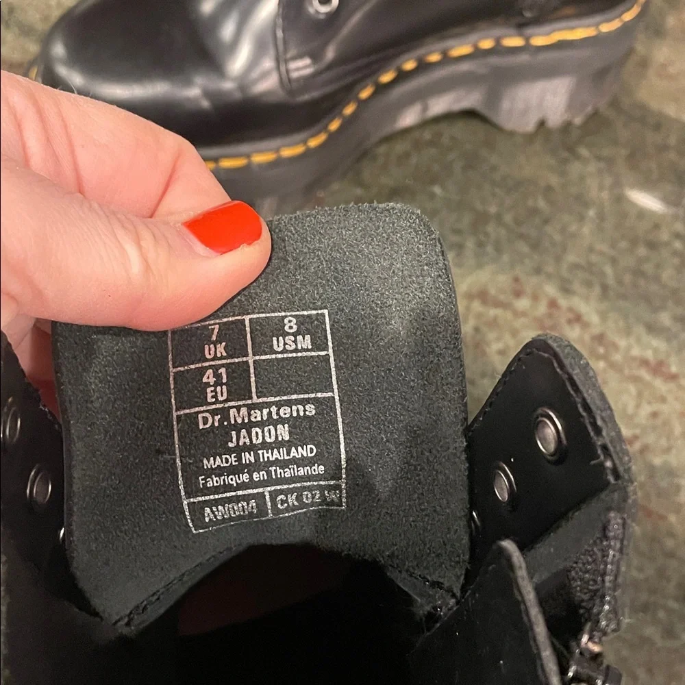 Dr. Martens Leather Women's Boots JADON Platform FITS US 9 marked EU 41 US 8 - Picture 2 of 16
